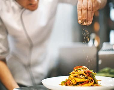 HOT KITCHEN